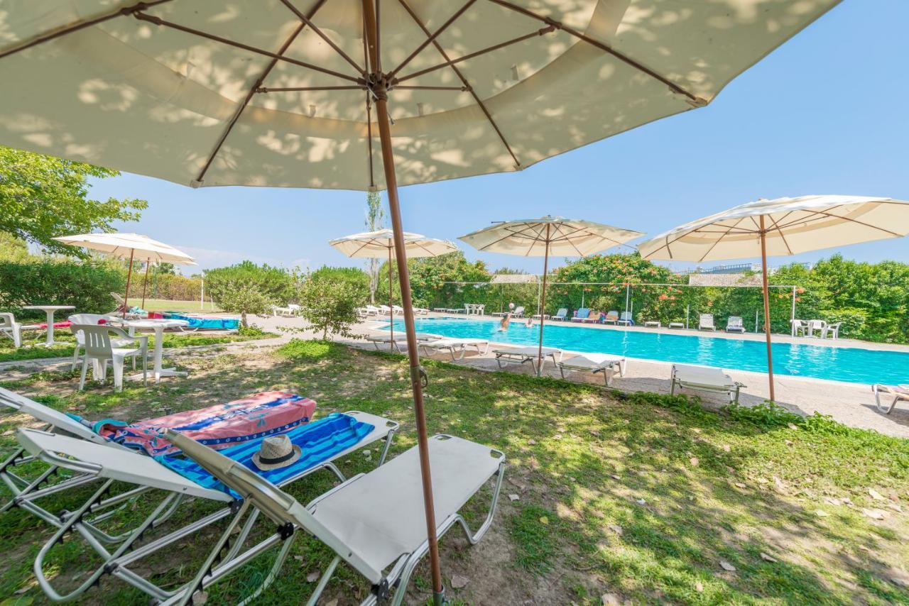 Evita Beach Faliraki Luaran gambar